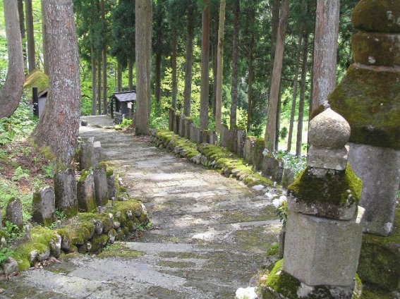 立山参道の石塔並びに石仏群